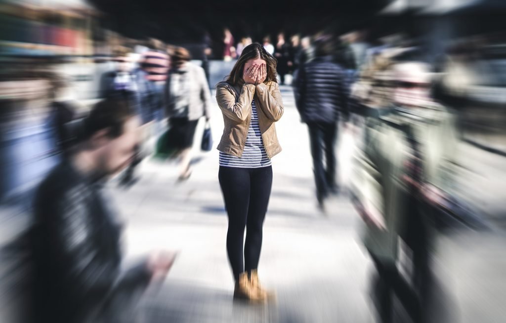 Segundo os dados do Anuário, em 2018, foram praticados 1.216 feminicídios