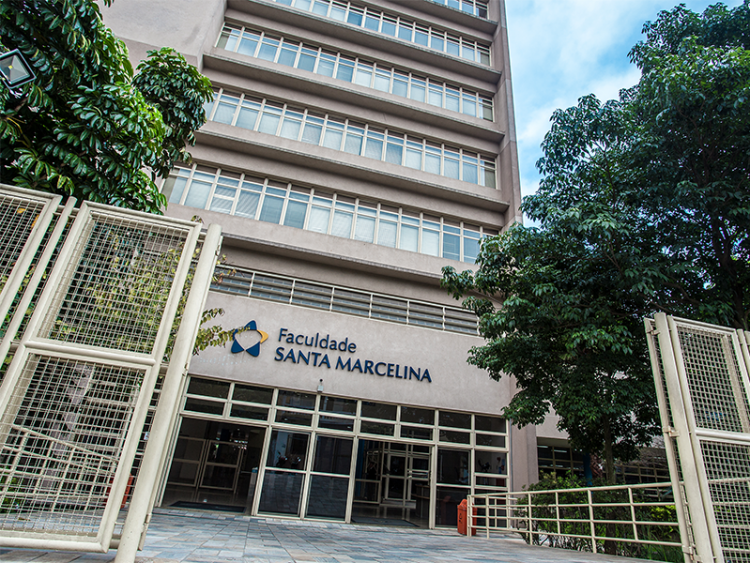 Faculdade Santa Marcelina: Rua Cachoeira Utupanema, 40, Itaquera