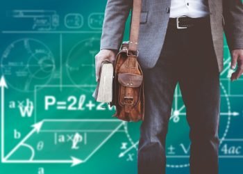 Os pedidos dos estudantes/professores devem ser feitos por meio do link www.emtu.sp.gov.br/passe