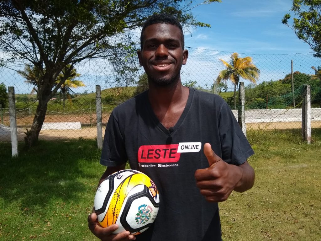 O jogador já está à disposição do treinador