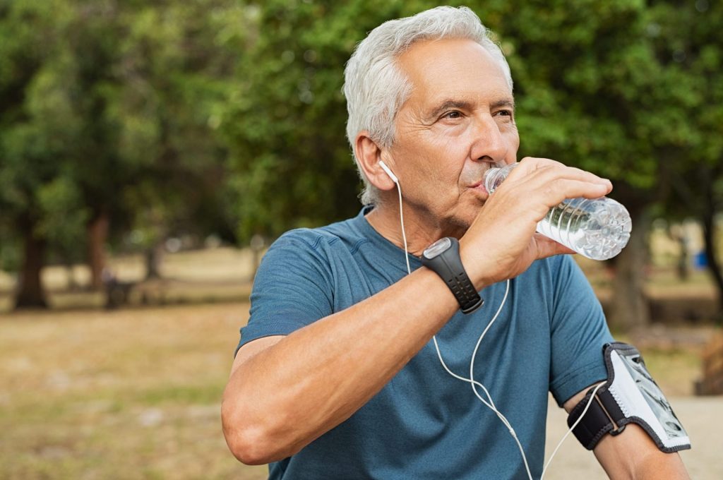 Hidratação e exercícios físicos estão na lista dos bons hábitos