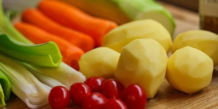 “Precisamos permitir que o agro continue trabalhando, para garantir alimento para toda a população e a geração de renda e emprego"