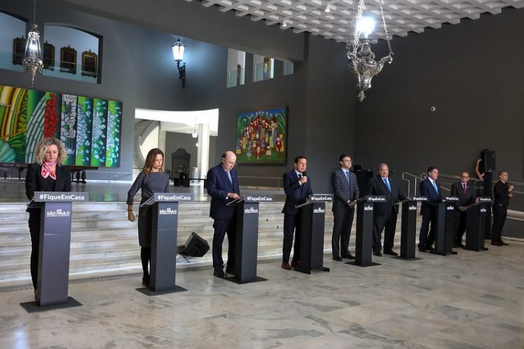 Coletiva desta quarta-feira revela novas medidas para retorno gradual do comércio e serviços