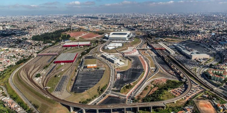 A região de Itaquera está entre as áreas da cidade com maior número de circulação de pessoas