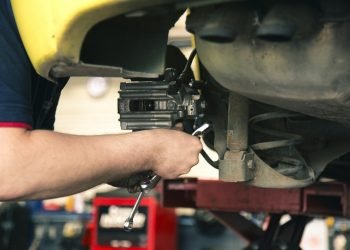 A oxidação entre os discos e pastilhas de freio pode ocorrer com veículos que ficam parados por longo período