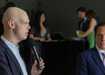 O prefeito Bruno Covas tem seguido as orientações do Comitê de Saúde e do governador João Doria