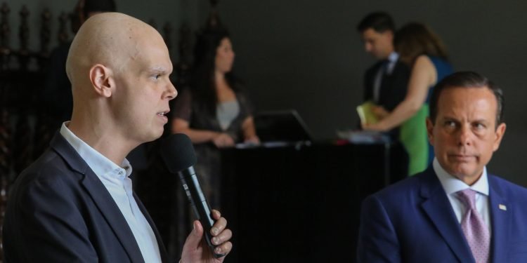 O prefeito Bruno Covas tem seguido as orientações do Comitê de Saúde e do governador João Doria