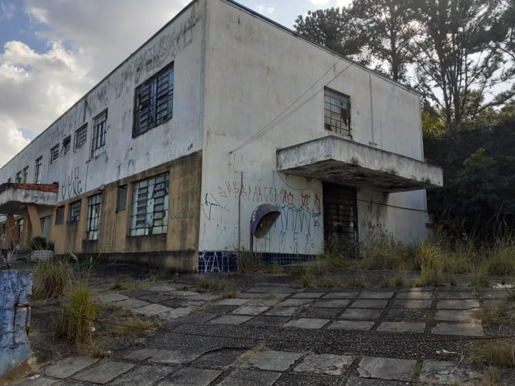 Estrutura do Hospital e Maternidade Menino Jesus