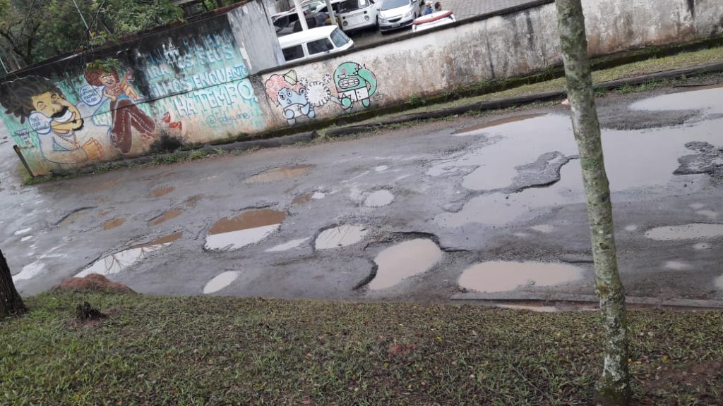 Trecho que liga o portão 3 ao estacionamento do Parque do Carmo