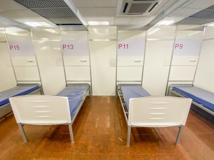 Imagem de quando o hospital começou a ser equipado