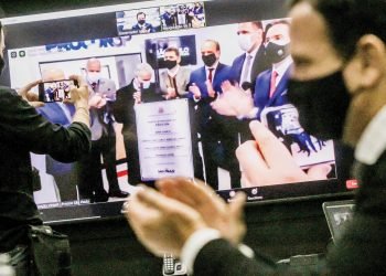 Procon inaugura posto em delegacia de polícia