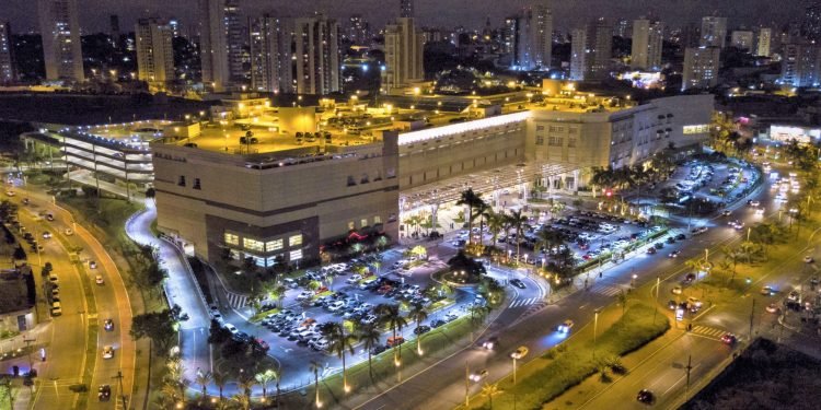 Shopping Anália Franco contará com novas lojas em breve