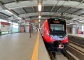 Novo trem com bagageiro para o Aeroporto