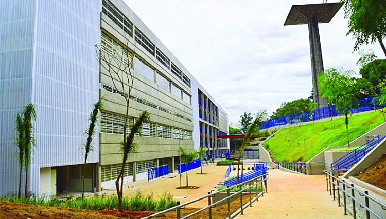 Programas de Metas pretende implantar 12 novos CEUs