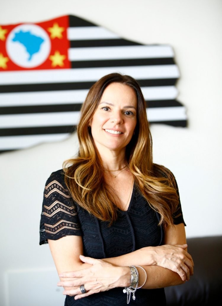 PAINEL POLÍTICO: A experiência transformadora da pandemia na vida das pessoas