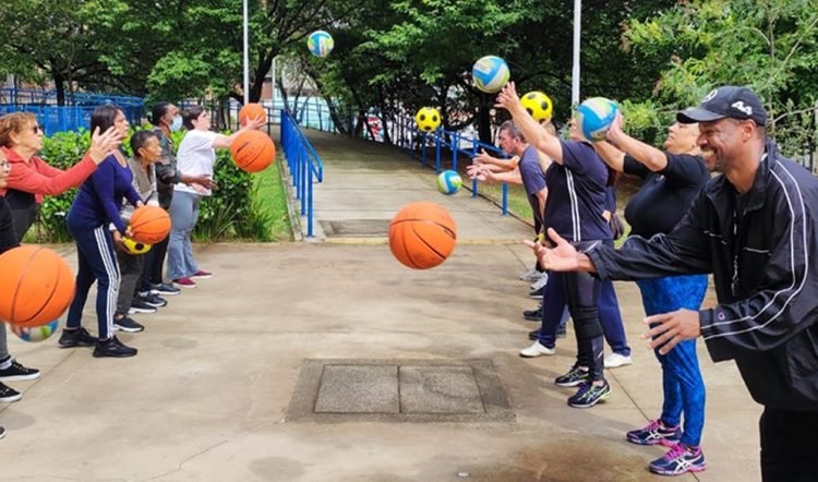 CEU promove atividades de esporte, dança e leitura