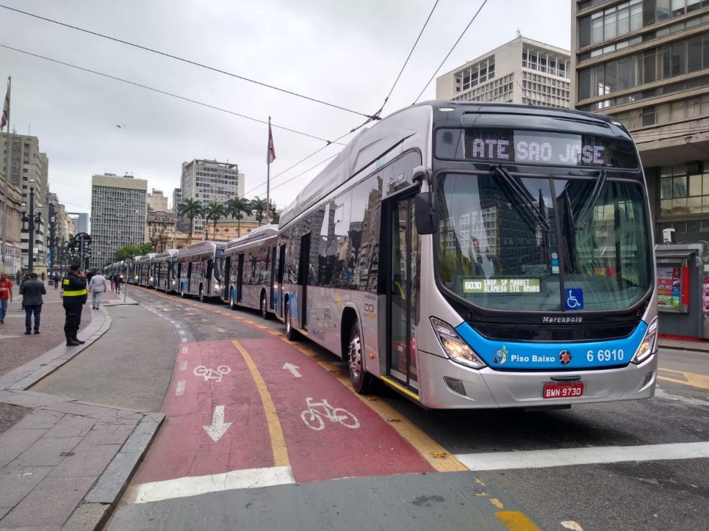 A cidade conta, atualmente, com 219 ônibus elétricos, sendo 201 trólebus e 18 movidos a bateria