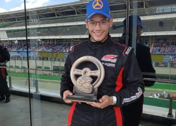 Vinícius Brito se supera e chega em quarto