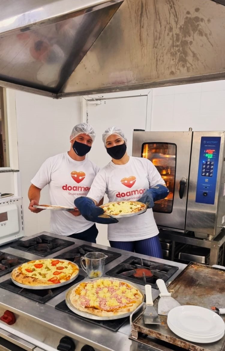 Casa Ronald Mac´Donald ABC recebe o Grupo doamor para o Dia da Pizza