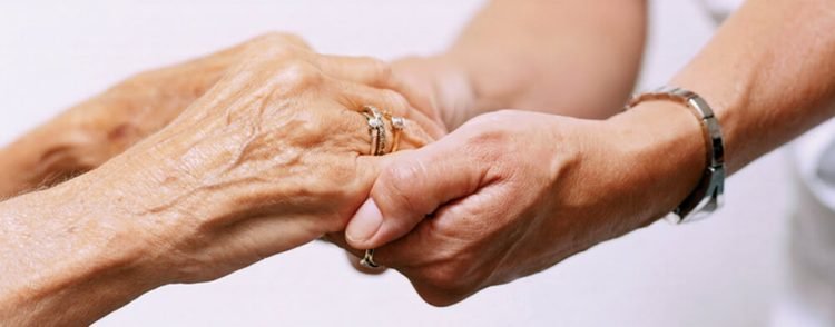 Tarcísio sanciona mínimo paulista em R$ 1.550