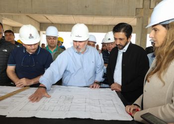 Prefeito vistoria obras em Itaquera e Artur Alvim
