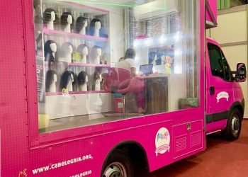 Unidade Móvel da ONG Cabelegria