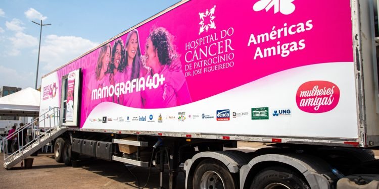 A carreta da mamografia segue até o dia 9 de novembro no Itaim Paulista