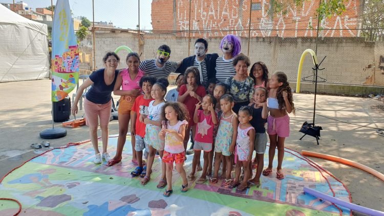 Teatro: alegria para crianças de Itaquera