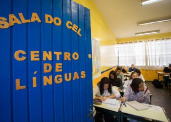Aulas de idiomas na rede estadual modificam vidas