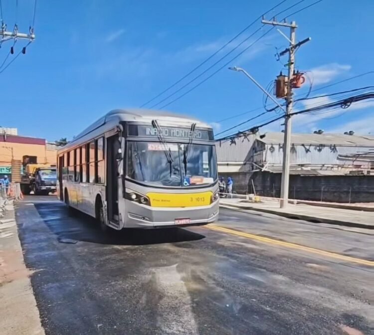 Trânsito liberado na Avenida Itaquera
