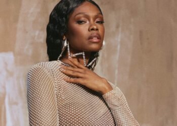 Sesc Itaquera recebe Xenia França neste domingo