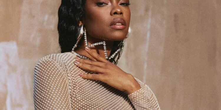 Sesc Itaquera recebe Xenia França neste domingo