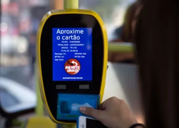 Tarifas de ônibus, trem e Metrô vão subir em 2025 em São Paulo