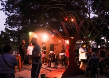 Biblioteca Comunitária de Poesia no CDC