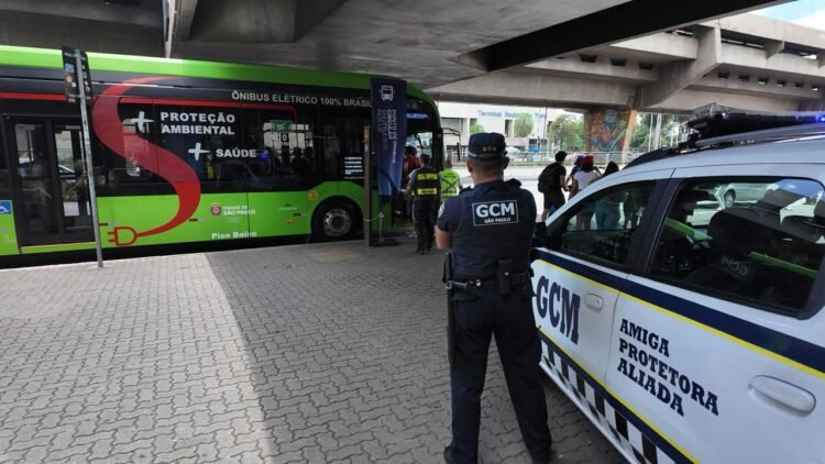 Alessandro Guedes (PT/SP) propõe projeto para patrulhamento ostensivo da GCM em horários de pico nos corredores e pontos de ônibus