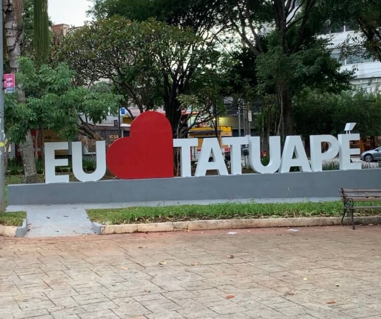 Tatuapé ganha totens “Eu Amo Tatuapé” em dois pontos simbólicos do bairro