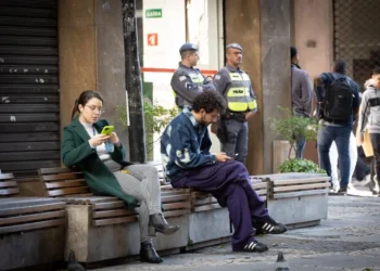 Polícia Militar de SP fecha parceria com Google para combate a roubo de celulares