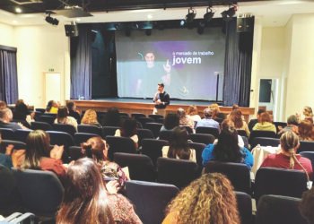 Cultura avaliativa e profissionalização de jovens: evento traz conteúdo gratuito para organizações sociais