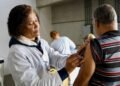 Saúde aplica mais de 1.200 doses no primeiro sábado de multivacinação nos CEUs