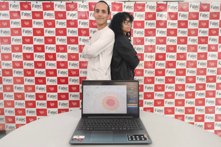 Alunos da Fatec Zona Leste desenvolvem modelo para simular impacto de asteroides