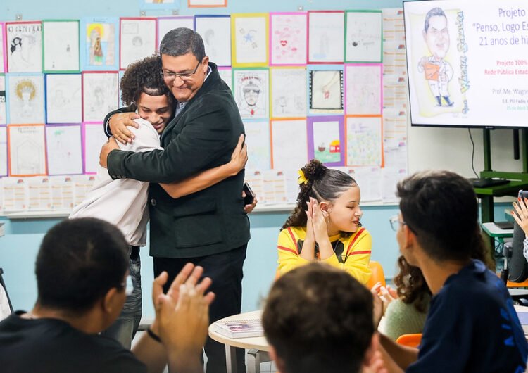Professor da Zona Leste tem projeto reconhecido pela Finlândia