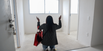 399 famílias recebem imóveis com apoio do Casa Paulista