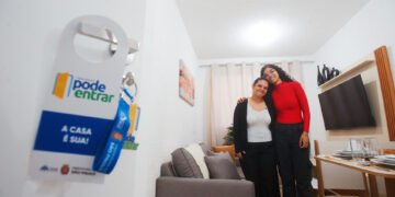 Residencial que muda vidas na ZL