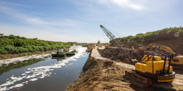 Obras contra enchentes no Jardim Pantanal