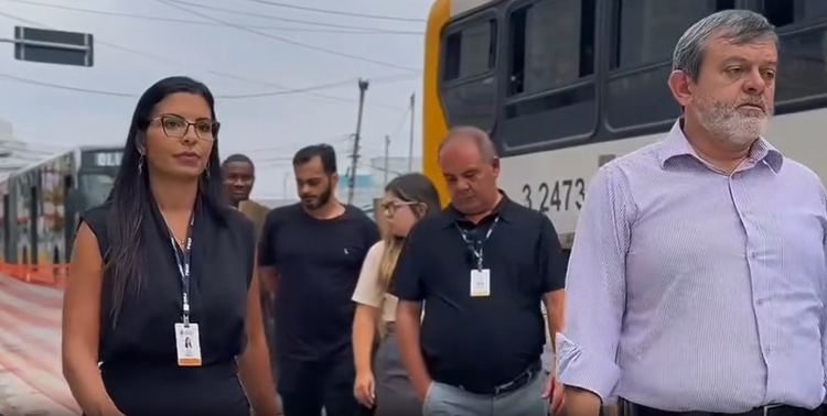 Obras avançam na Av. Amador Bueno da Veiga