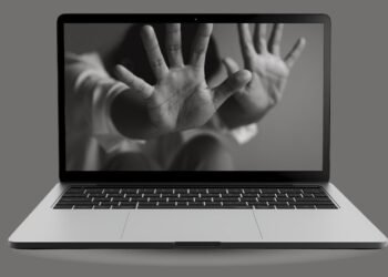 Violência contra mulheres online