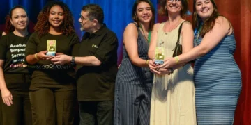 Lar Sírio recebe Selo Ouro