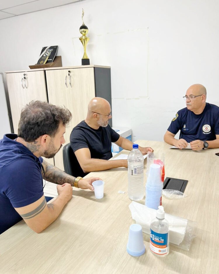 Subprefeito visita inspetoria da GCM de São Mateus
