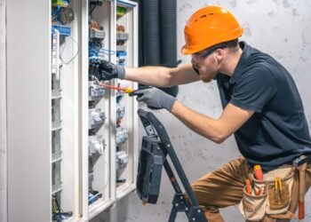 Áreas em alta: Cursos presenciais preparam trabalhadores para o mercado de serviços