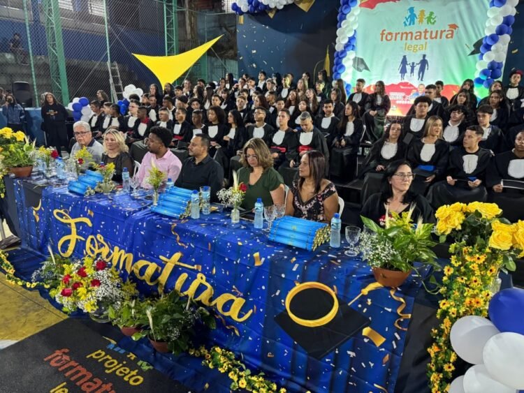 Lei de Alessandro Guedes garante formaturas para estudantes da rede municipal de São Paulo